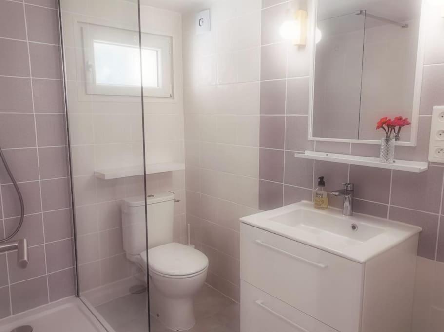 Belle Dependance De 30M2 Avec Terrasse Et Jardin Apartman Villeneuve-lès-Avignon Kültér fotó